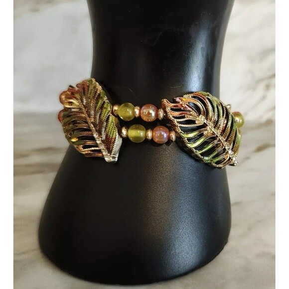 KC Stamped Gold Tone Enameled Leaf Beaded Rhinestones Small Stretch Bracelet - Picture 1 of 5